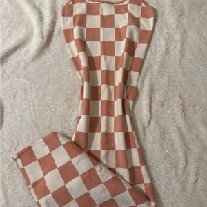 Elegant Checkered Maxi Dress - Tan and Cream